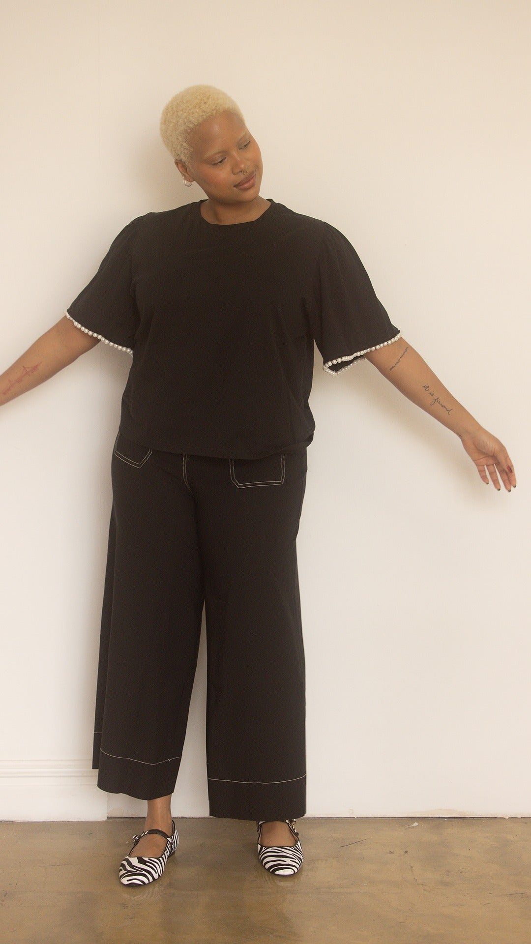 Black Canvas Pearl Top