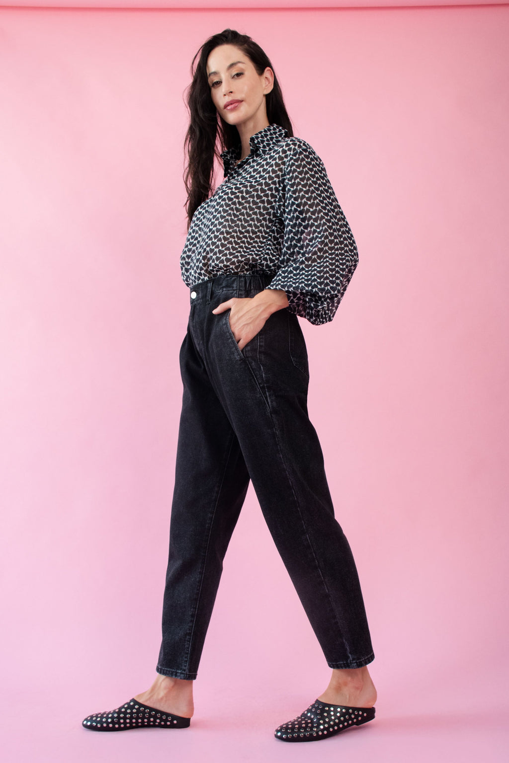 Signature Black Tapered Jeans