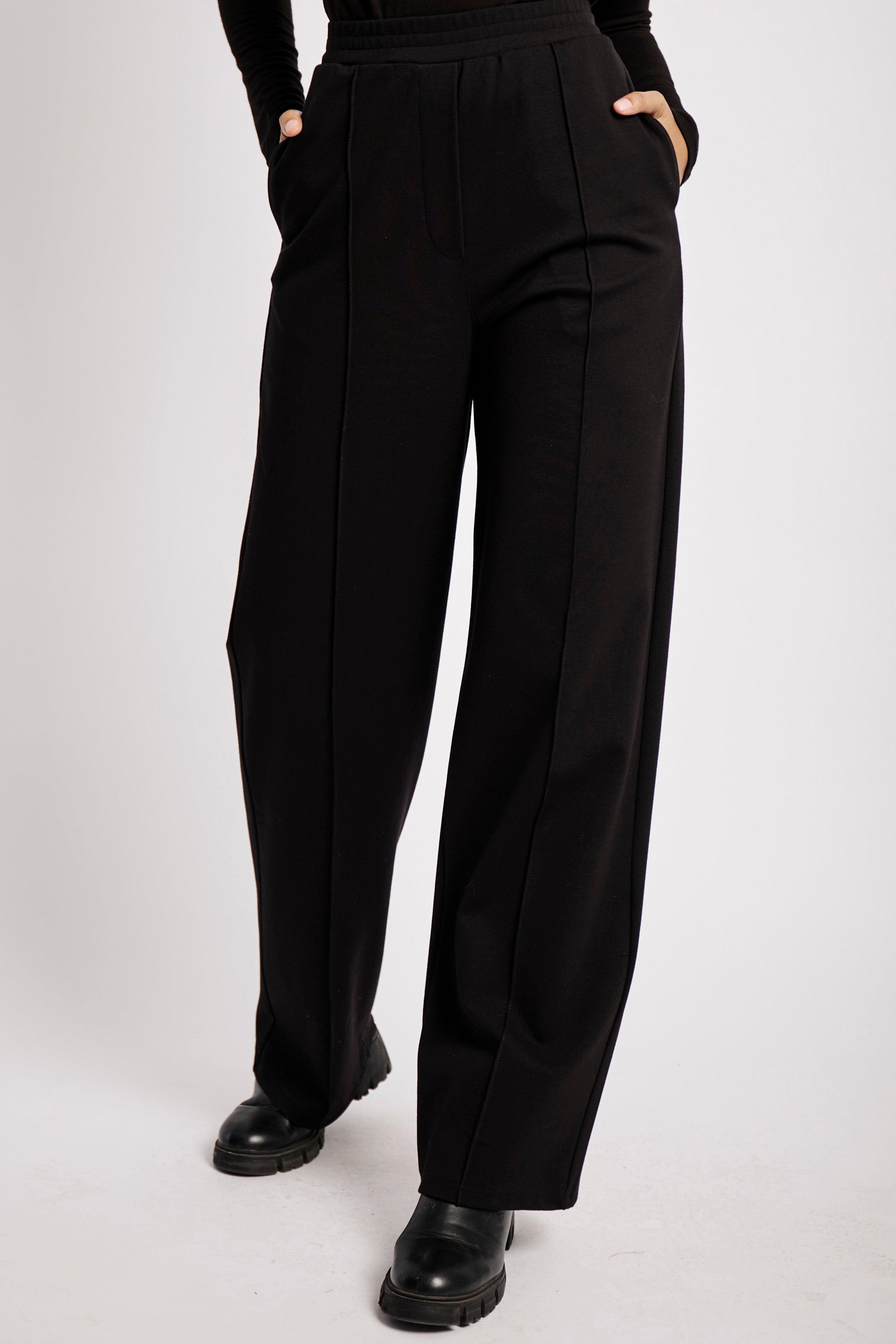 All-Day Elastic Waist Pant