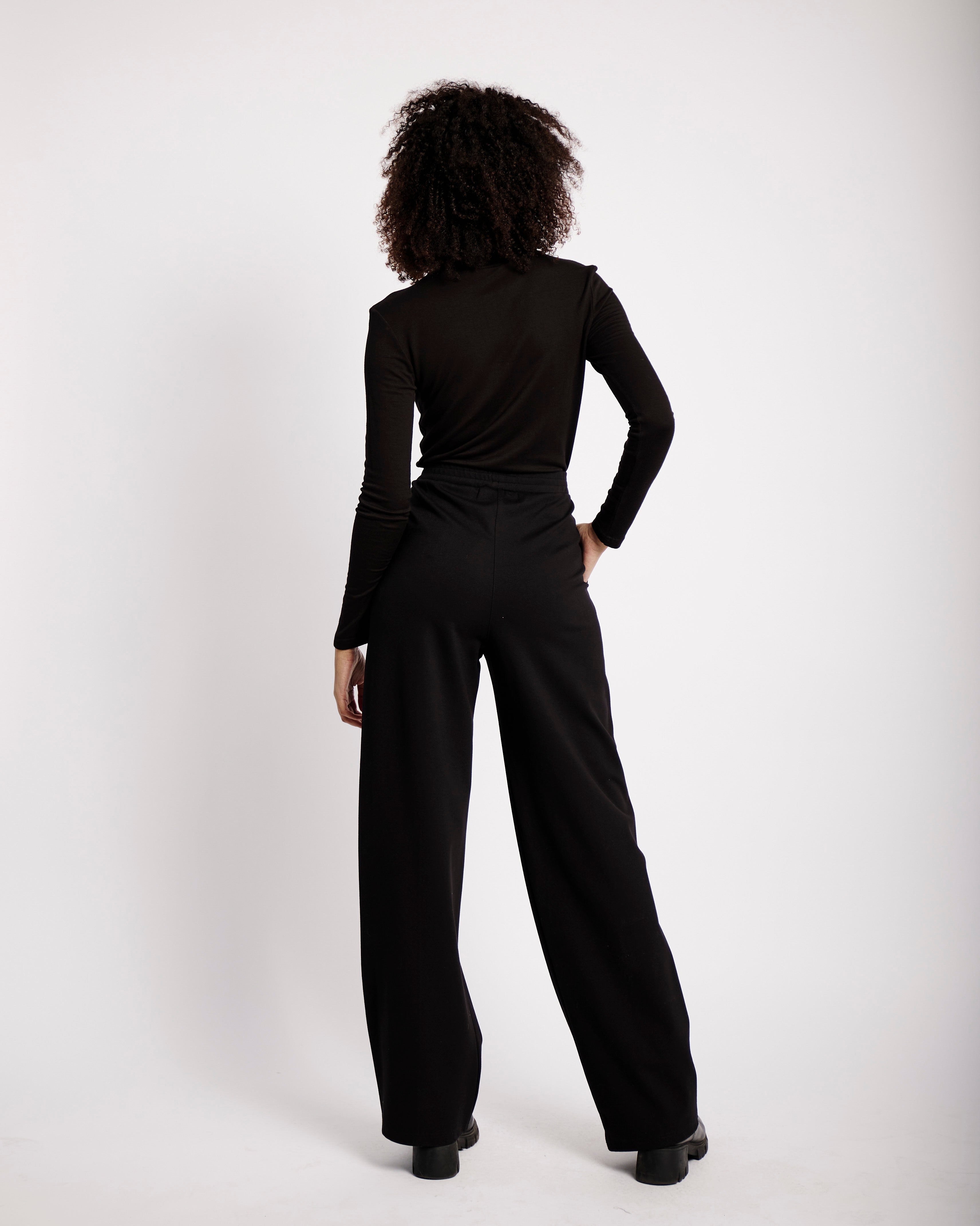 All-Day Elastic Waist Pant