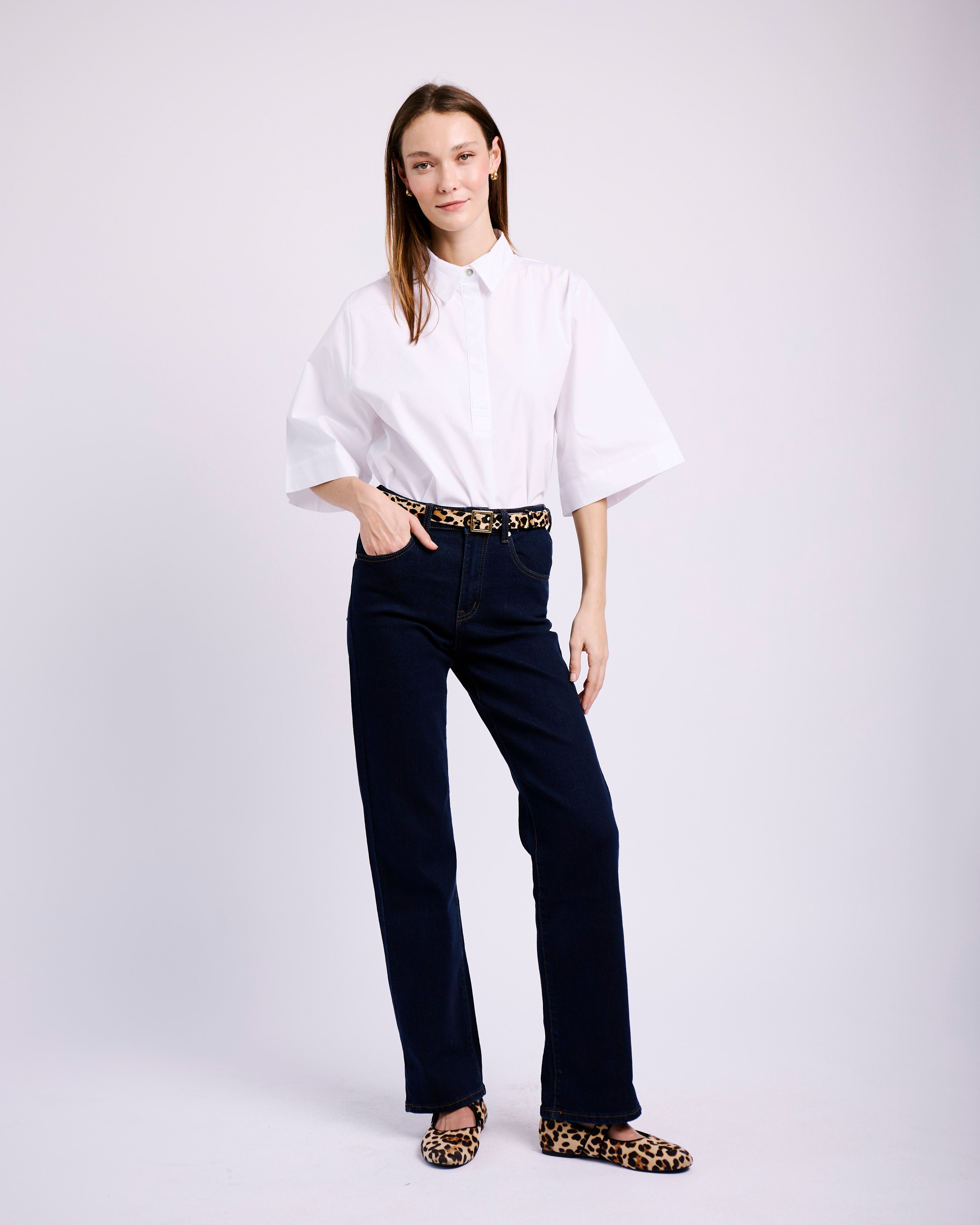 Classic Embroidery Straight Jeans