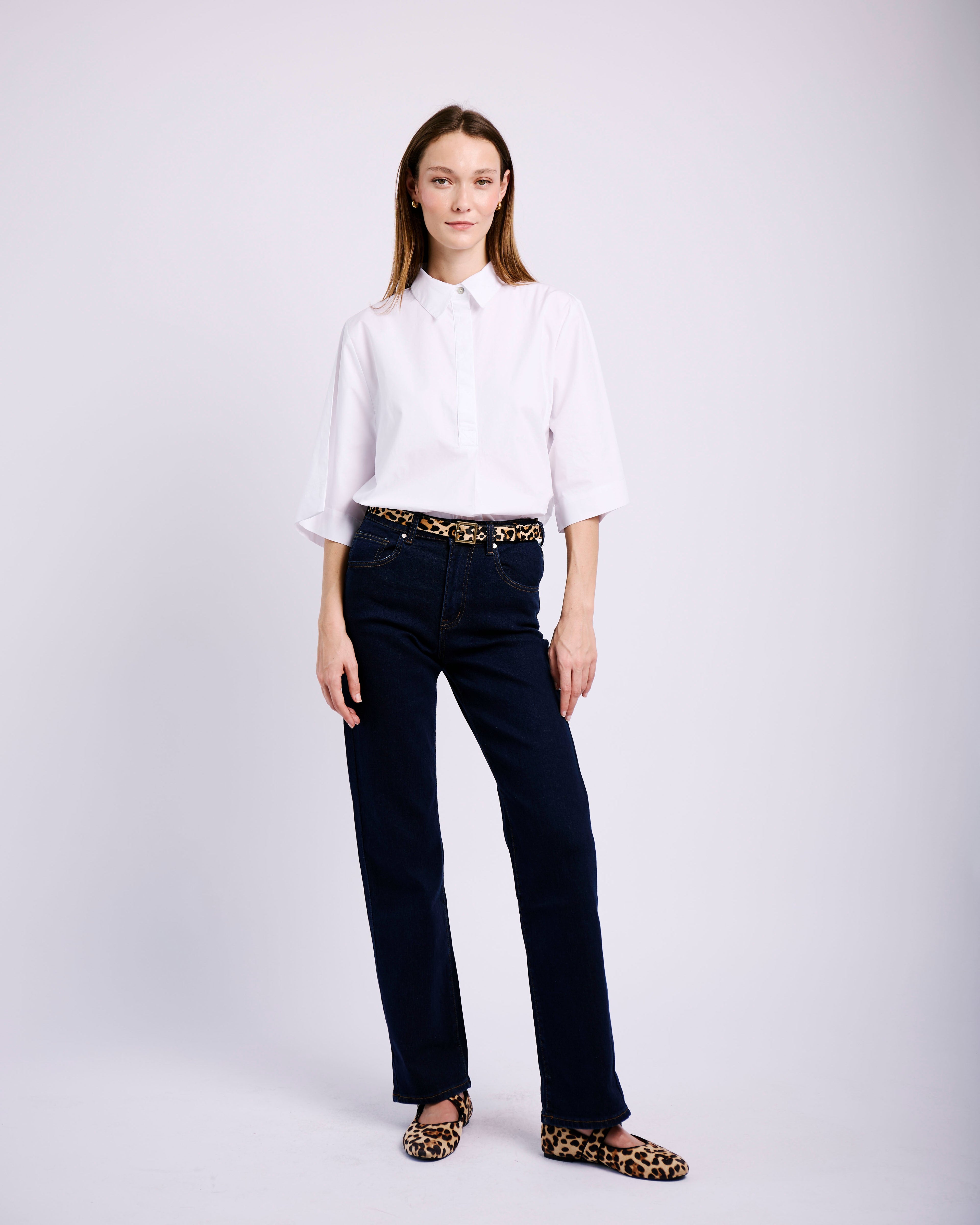 Classic Embroidery Straight Jeans