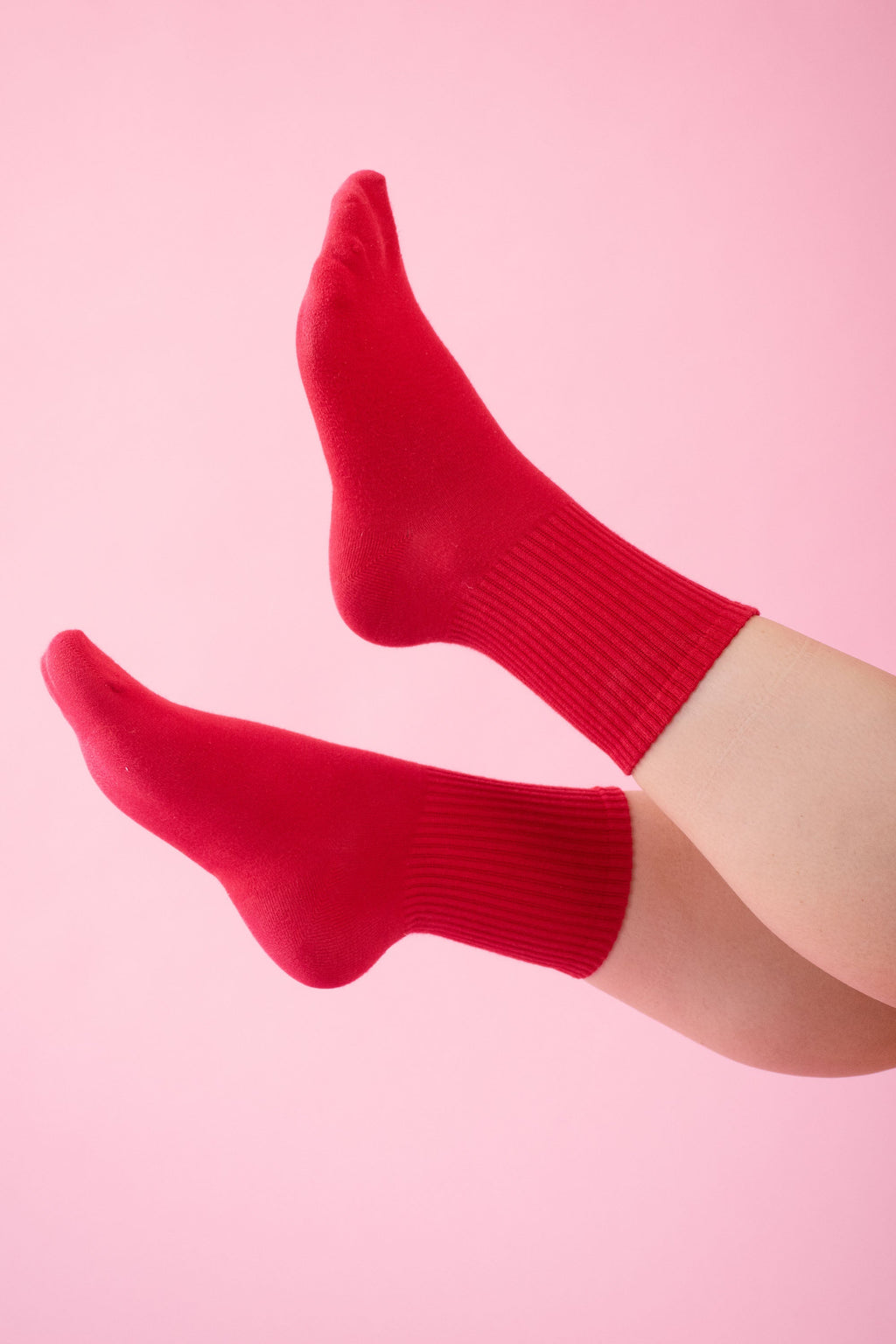 Ruby Ribbed Socks
